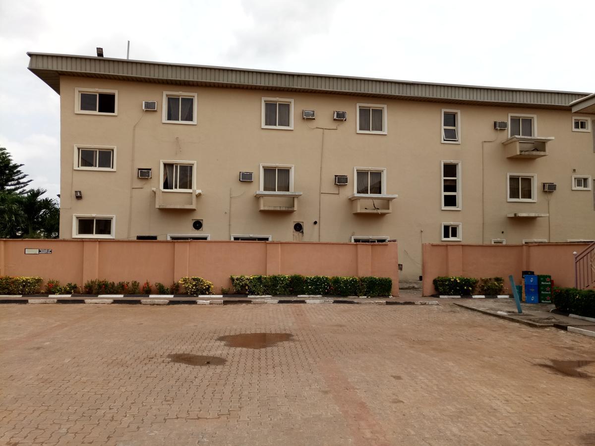 Hotel Benizia Asaba Exterior photo