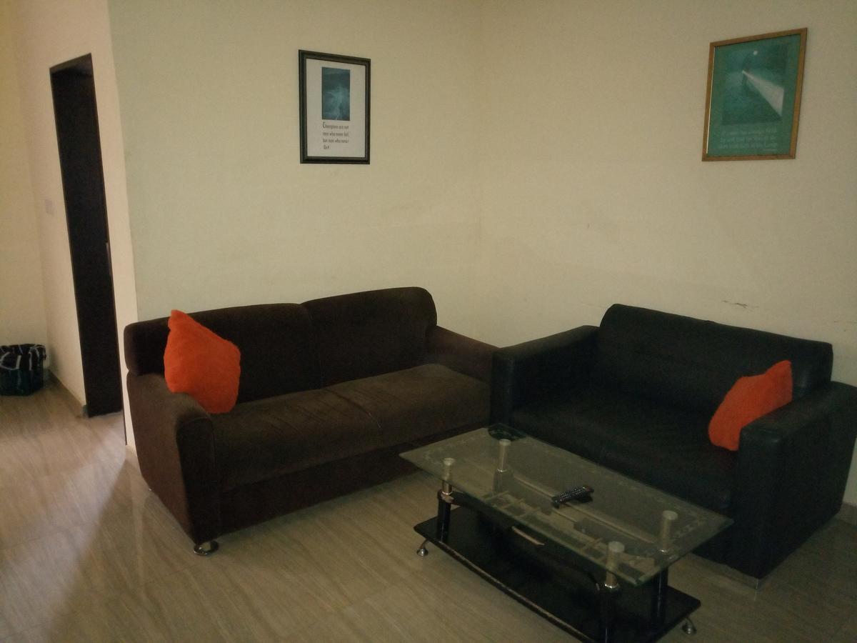 Hotel Benizia Asaba Exterior photo